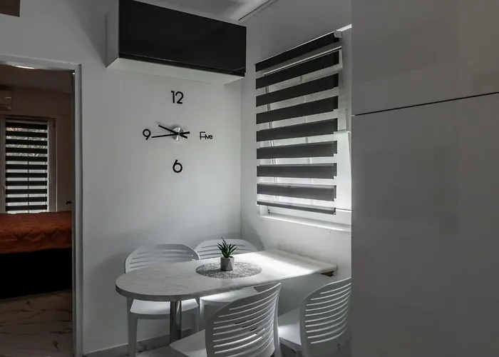 Simic Διαμέρισμα Vir